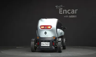 Renault-KoreaSamsung Twizy 2018, 24056 км, за 1267.63 USD