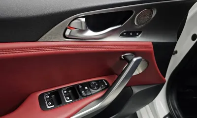 Kia Stinger 2018, 138168 км, за 12026.26 USD - фото 29