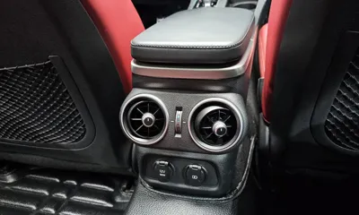Kia Stinger 2018, 138168 км, за 12026.26 USD - фото 31