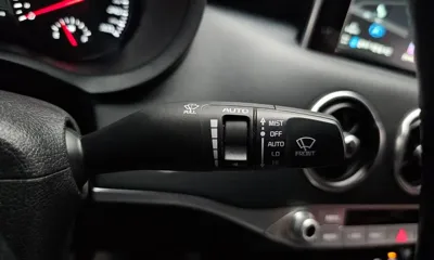 Kia Stinger 2018, 138168 км, за 12026.26 USD - фото 36