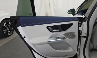 Mercedes-Benz EQE 2023, 7566 км, за 53278.74 USD - фото 25