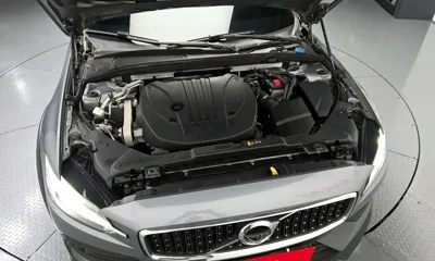 Volvo V60 2021, 52047 км, за 18970.72 USD - фото 6