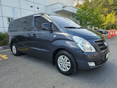 Hyundai Starex 2017, 68403 км, за 7548.9 USD