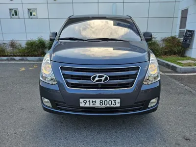 Hyundai Starex 2017, 68403 км, за 7548.9 USD