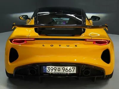 Lotus Emira 2024, 4000 км, за 84685.57 USD - фото 7
