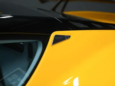 Lotus Emira 2024, 4000 км, за 84685.57 USD - фото 9
