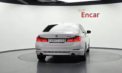 BMW 5-Series 2019, 59030 км, за 18314.3 USD
