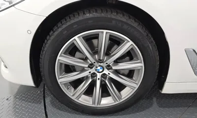 BMW 5-Series 2019, 59030 км, за 18314.3 USD