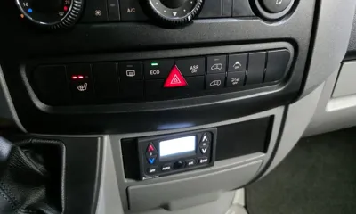 Mercedes-Benz Sprinter 2017, 27852 км, за 20953.75 USD - фото 18