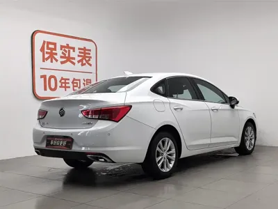 Buick Verano 2018, 61700 км, за 5577.74 USD