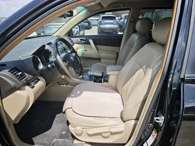 Toyota Highlander 2010, 230000 км, за 3963.51 USD