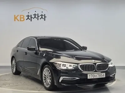 BMW 5-Series · 2020 год