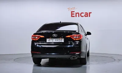Hyundai Sonata 2017, 138061 км, за 5612.45 USD