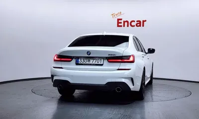 BMW 3-Series 2022, 58813 км, за 21859 USD