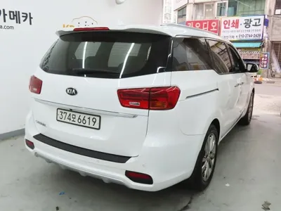 Kia Canival 2019, 98388 км, за 9846.4 USD