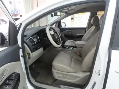 Kia Canival 2019, 98388 км, за 9846.4 USD