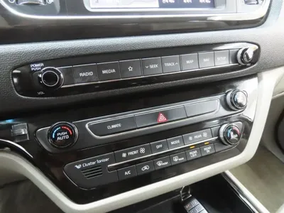 Kia Canival 2019, 98388 км, за 9846.4 USD - фото 12
