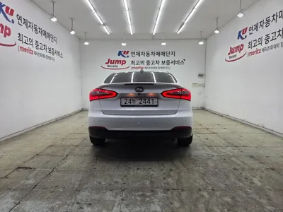 Kia K3 2013, 68030 км, за 3055.32 USD