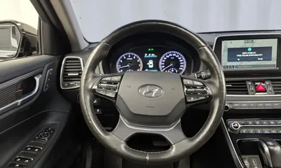 Hyundai Grandeur 2019, 135562 км, за 8255.86 USD - фото 12