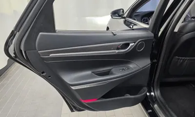 Hyundai Grandeur 2019, 135562 км, за 8255.86 USD - фото 25