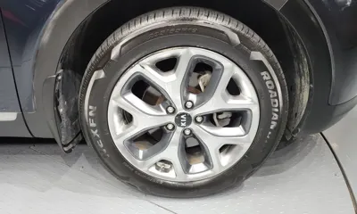 Kia Sorento 2017, 95140 км, за 8670.52 USD