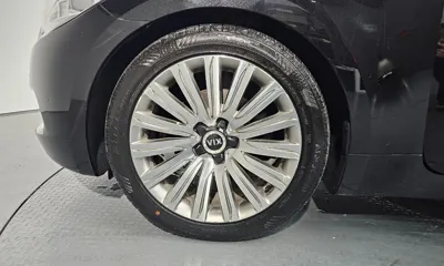 Kia K9 2014, 177252 км, за 4105.96 USD