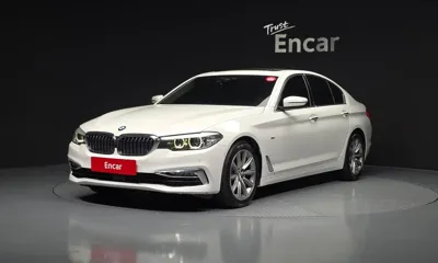 BMW 5-Series · 2018 год