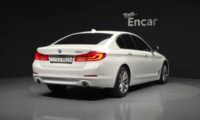 BMW 5-Series 2018, 149066 км, за 10744.28 USD