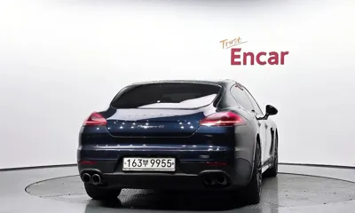 Porsche Panamera 2014, 125605 км, за 18830.52 USD