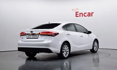 Kia K3 2016, 117712 км, за 4726.27 USD