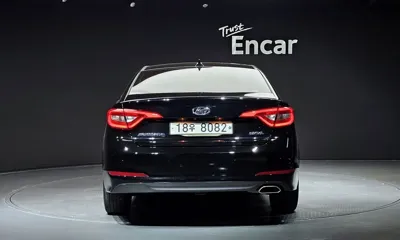 Hyundai Sonata 2015, 62556 км, за 6437.2 USD