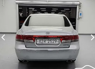 Hyundai Grandeur 2009, 178133 км, за 1693.04 USD