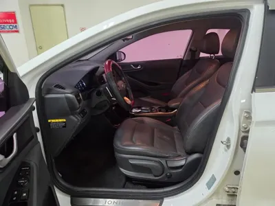 Hyundai Ioniq 2017, 224704 км, за 5070.53 USD - фото 6