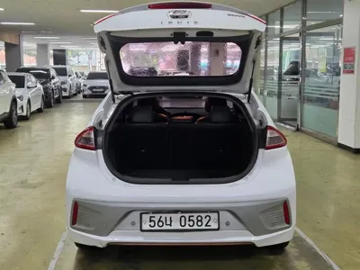 Hyundai Ioniq 2017, 224704 км, за 5070.53 USD - фото 18