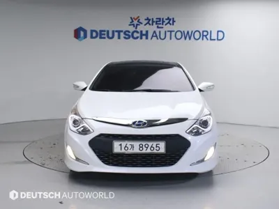 Hyundai Sonata 2012, 90366 км, за 4266.77 USD