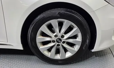 Kia K5 2017, 172343 км, за 4553.75 USD
