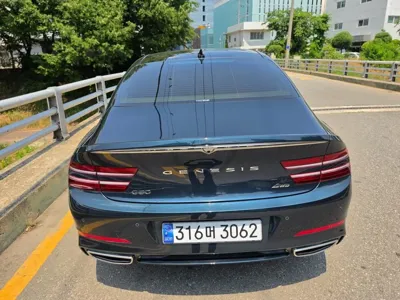 Genesis G80 2023, 16473 км, за 30521.19 USD