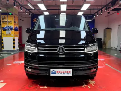 Volkswagen Multivan 2019, 80000 км, за 39699.05 USD