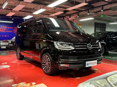 Volkswagen Multivan 2019, 80000 км, за 39699.05 USD