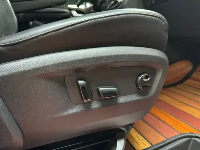 Volkswagen Multivan 2019, 80000 км, за 39699.05 USD - фото 12