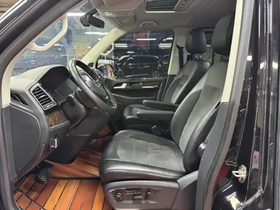 Volkswagen Multivan 2019, 80000 км, за 39699.05 USD - фото 18