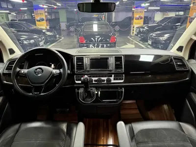 Volkswagen Multivan 2019, 80000 км, за 39699.05 USD - фото 19