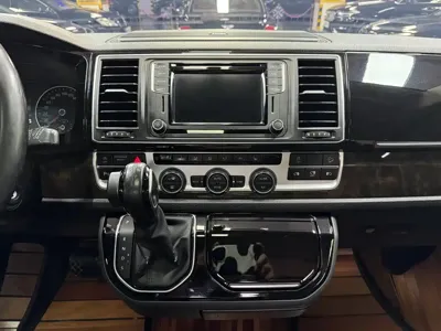 Volkswagen Multivan 2019, 80000 км, за 39699.05 USD - фото 23