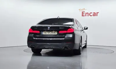 BMW 5-Series 2022, 100013 км, за 28558.44 USD
