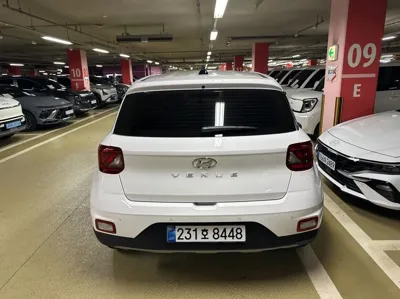 Hyundai Venue 2026, 5 км, за 2002.21 USD