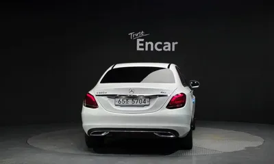 Mercedes-Benz C-Class 2019, 99399 км, за 13787.44 USD