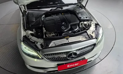 Mercedes-Benz C-Class 2019, 99399 км, за 13787.44 USD - фото 6