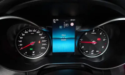 Mercedes-Benz C-Class 2019, 99399 км, за 13787.44 USD - фото 8