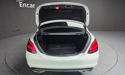 Mercedes-Benz C-Class 2019, 99399 км, за 13787.44 USD - фото 20