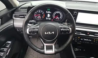 Kia K5 2023, 16051 км, за 22909.28 USD - фото 15